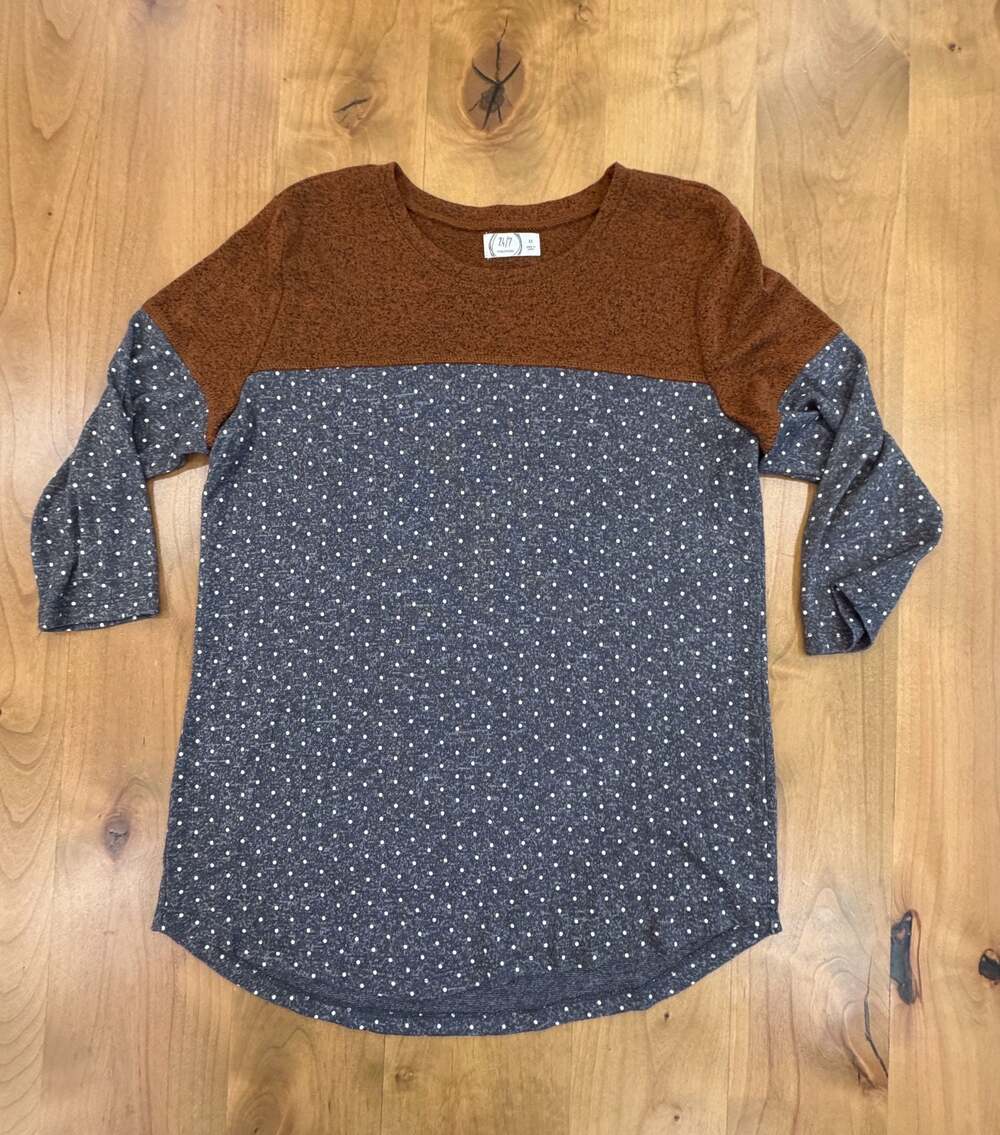 Maurices 24/7 Polka Dot Colorblocked Three-Quarter Sleeve Top M
